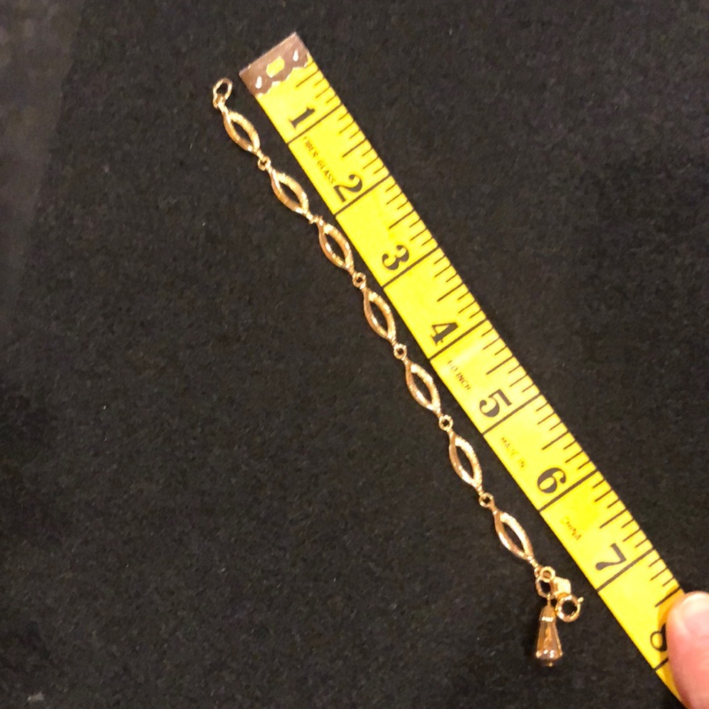 Vintage Sarah Coventry gold bracelet - Picture 2 of 3